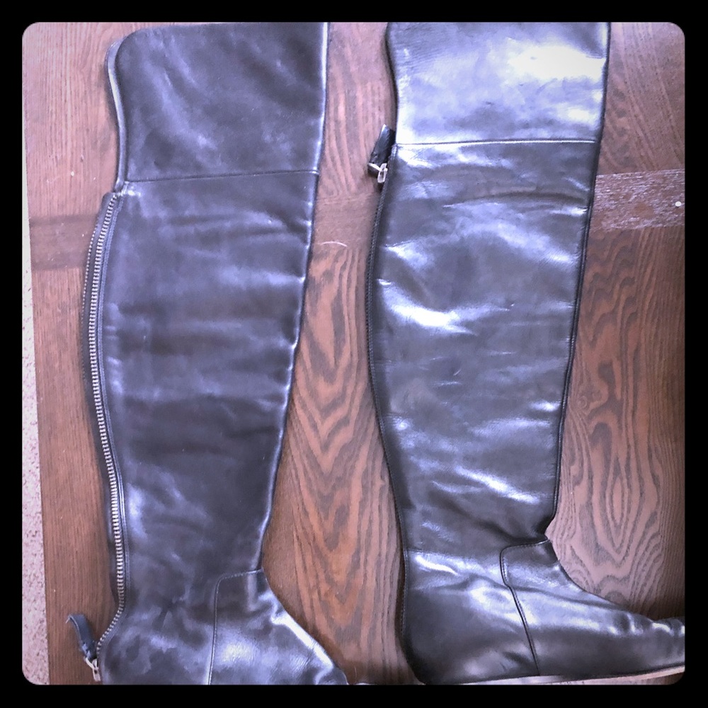 Vera Wang over the knee flat boots size 6